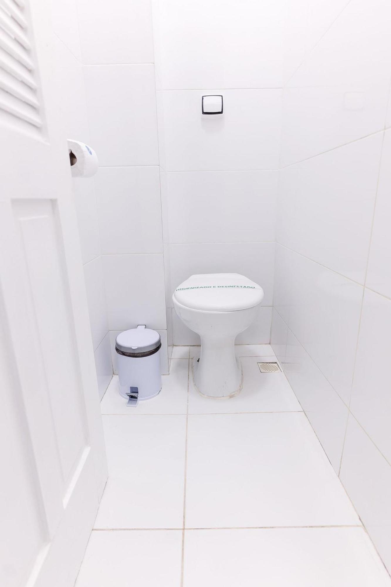 Copacabana C/ Lavanderia - 650m Metro Apartamento